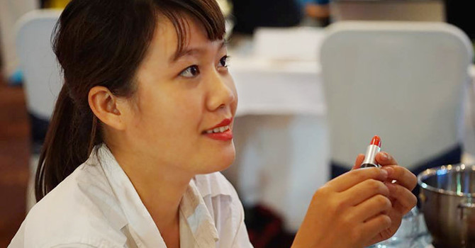 Kinh doanh son môi cách đăng bài bán son môi trên Facebook Zalo Website Tiktok